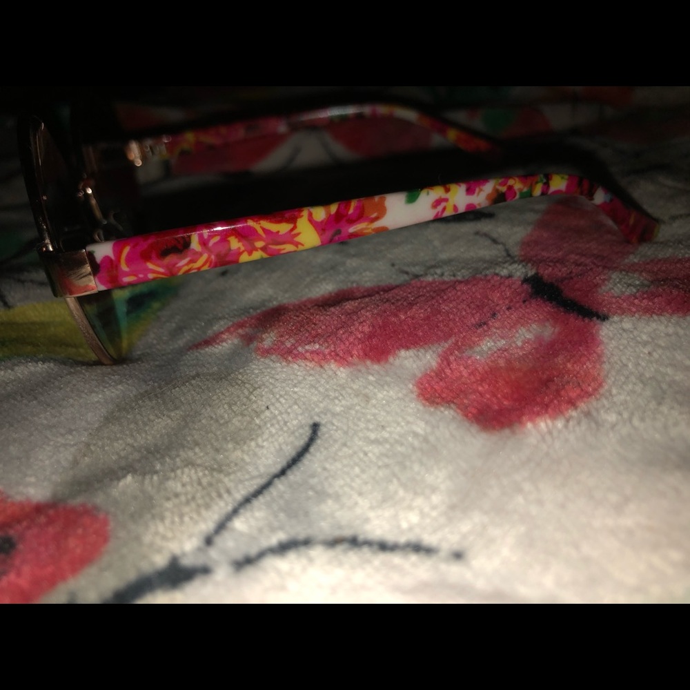 Glasses $10 willing to drop
